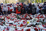 Во время похорон погибшего в Минске Романа Бондаренко, 20 ноября 2020 года