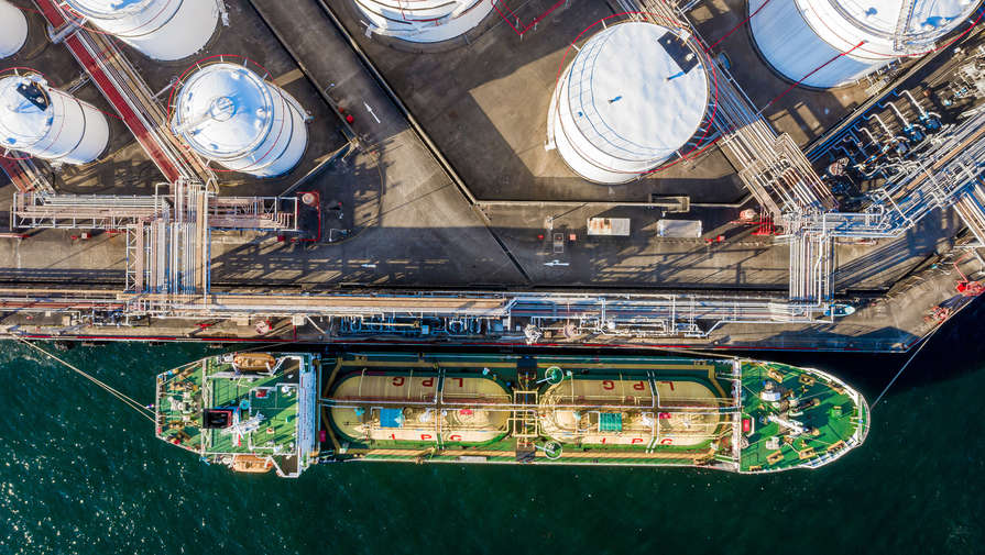 "Цена ниже, чем у "Газпрома". Болгария переходит на газ из США