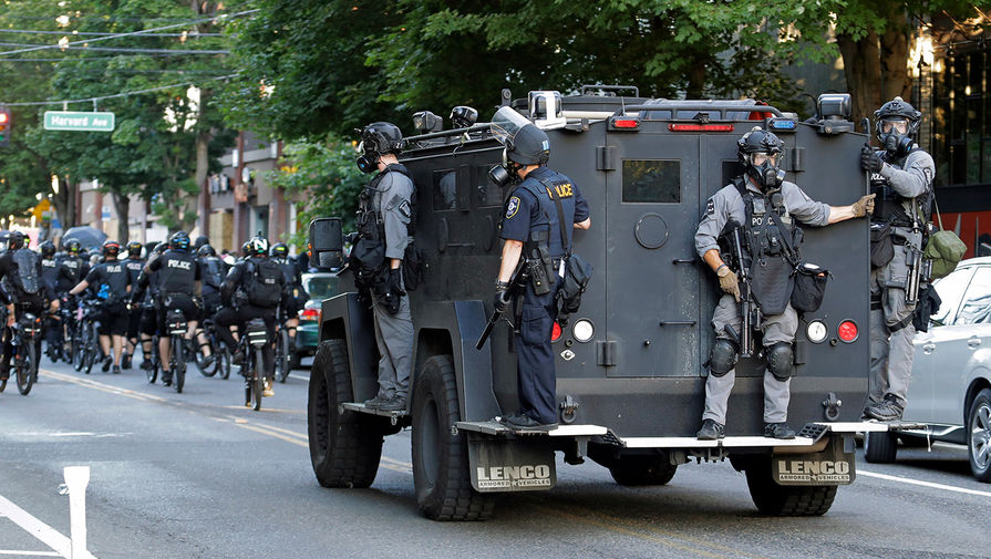 В Нью-Йорке полиция взяла штурмом корпус Колумбийского университета