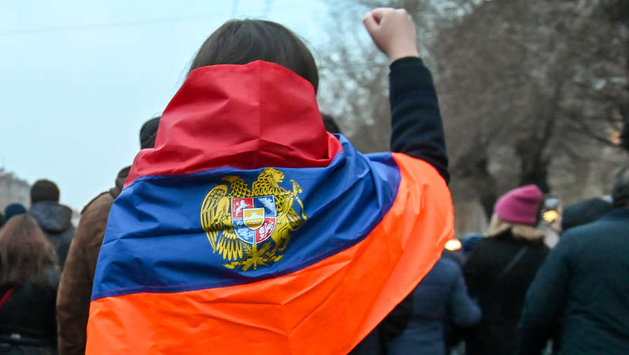 В Армении требуют наказать после слов о русском шпионе
