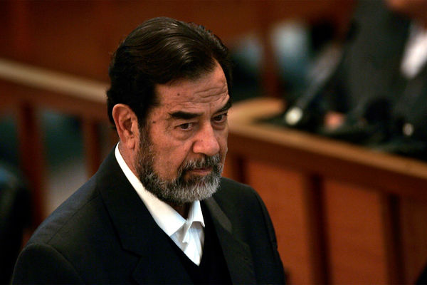 Саддам Хусейн на скамье подсудимых, Багдад, 2006 год