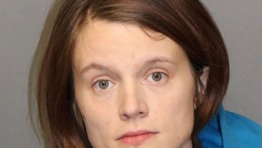 Владелец дома в США выстрелил в голую женщину, которая ворвалась к нему со сковородкой