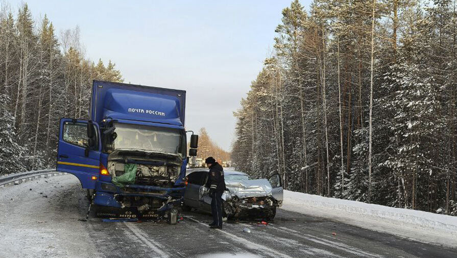 На видео сняли последние секунды жизни челябинца, попавшего в ДТП с большегрузом
