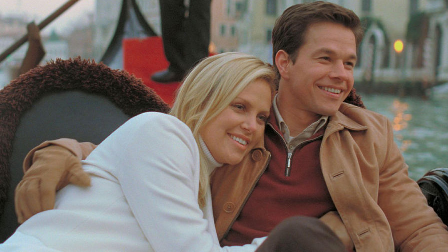 Шарлиз Терон и Марк Уолберг в фильме «Ограбление по-итальянски» (2003)