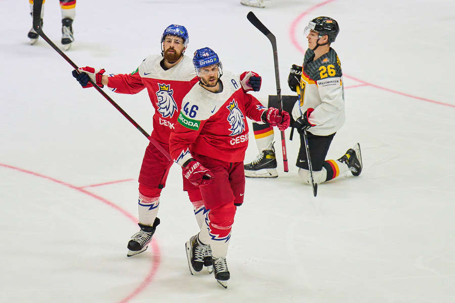 Эпизод матча Чехия — Германия на чемпионате мира по хоккею