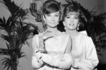 Актрисы Одри Хепбёрн и Джина Лоллобриджида, 1965 год 