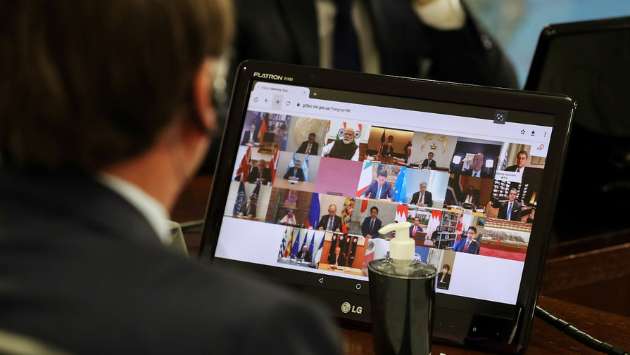 Президент Бразилии Жаир Болсонару во время виртуального саммита G20, 26 марта 2020 года