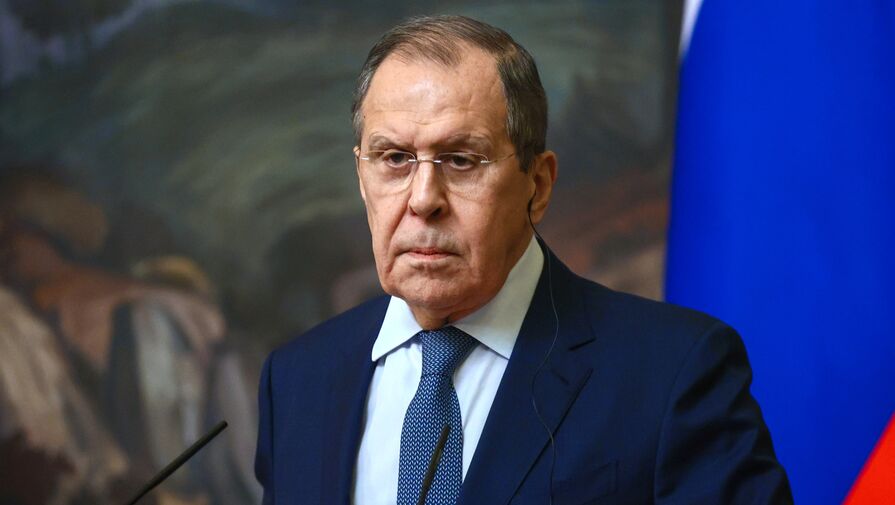 Лавров заявил, что США балансируют на грани превращения в сторону конфликта на Украине