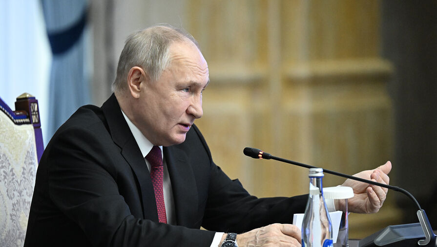 Путин поручил установить ответственность для бизнеса за вредные выбросы