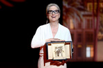 Актриса Мерил Стрип и ее «Золотая пальмовая ветвь» за выдающиеся заслуги в кинематографе, 14 мая 2024 года