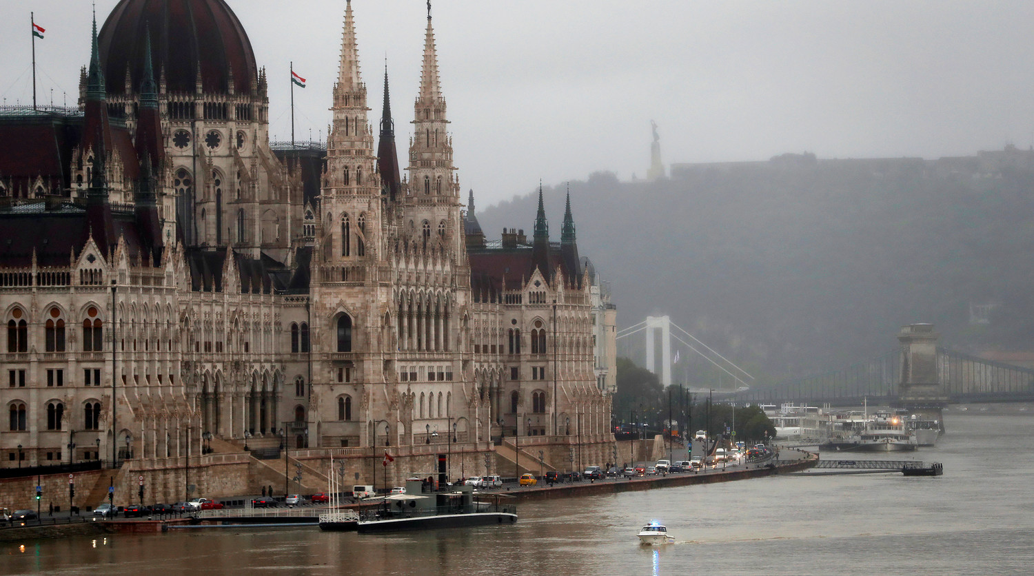 Во время спасательной операции в Будапеште, 30 мая 2019 года