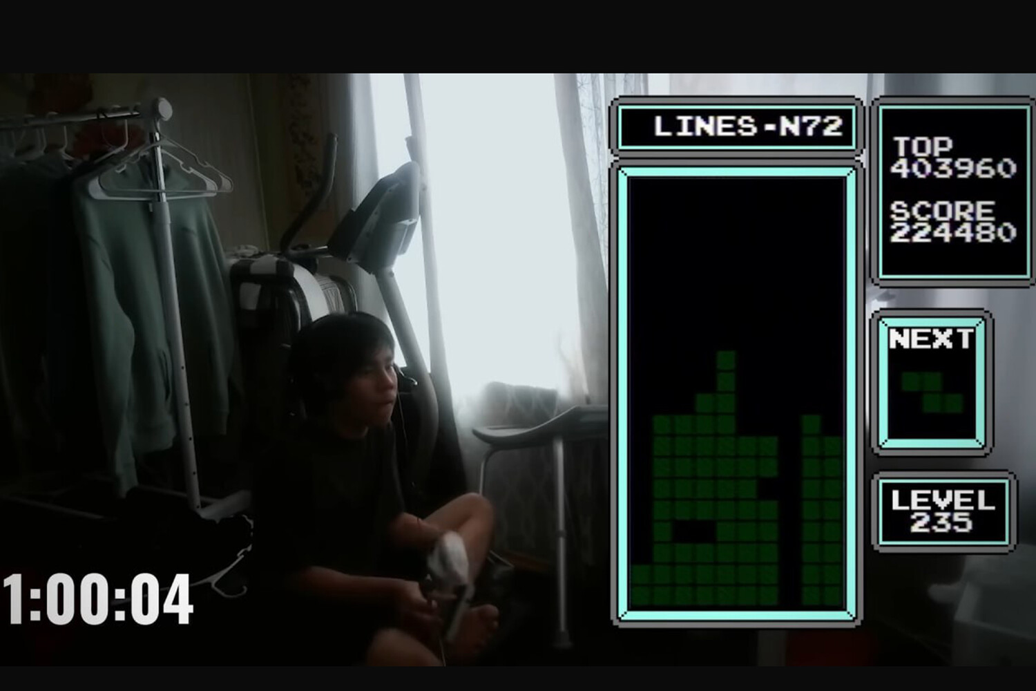 Подросток побил шесть мировых рекордов и набрал 16,7 млн очков в Tetris -  Газета.Ru | Новости