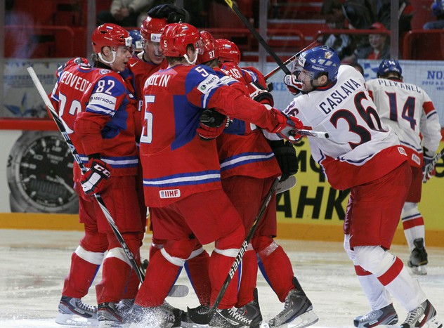 Российские хоккеисты забросили две шайбы в&nbsp;ворота чехов