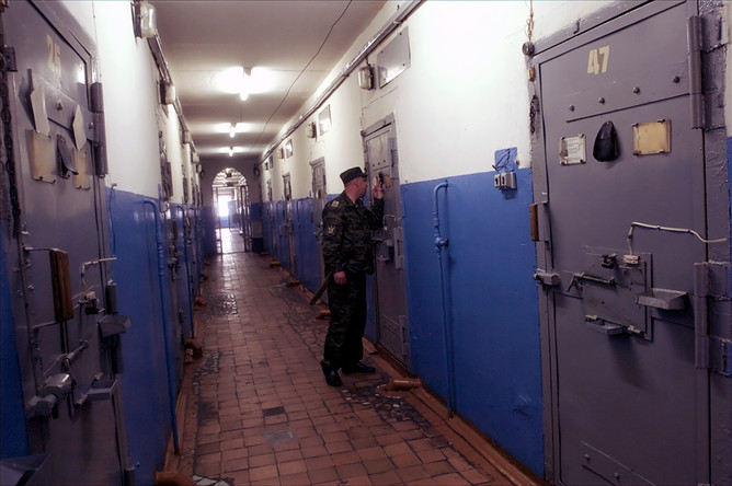 В колониях в Кемерово бьют вновь прибывших осужденных, утверждают их родственники и адвокаты