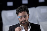 Сергей Брин. Сооснователь Google. Брин возглавляет инновационное подразделение Google X, ответственное за разработку инновационных идей и продуктов компании. Сегодня Google X успешно тестирует беспилотные автомобили и воздушные шары для раздачи интернета, а также дорабатывает новую версию «умных» очков Google Glass