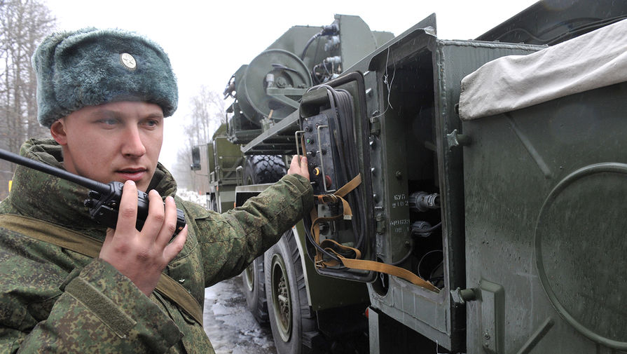 Военнослужащий сдавать в аренду. Солдат ПВО. ПВО России солдаты. Военнослужащий ПВО. Военнослужащие войск ПВО.