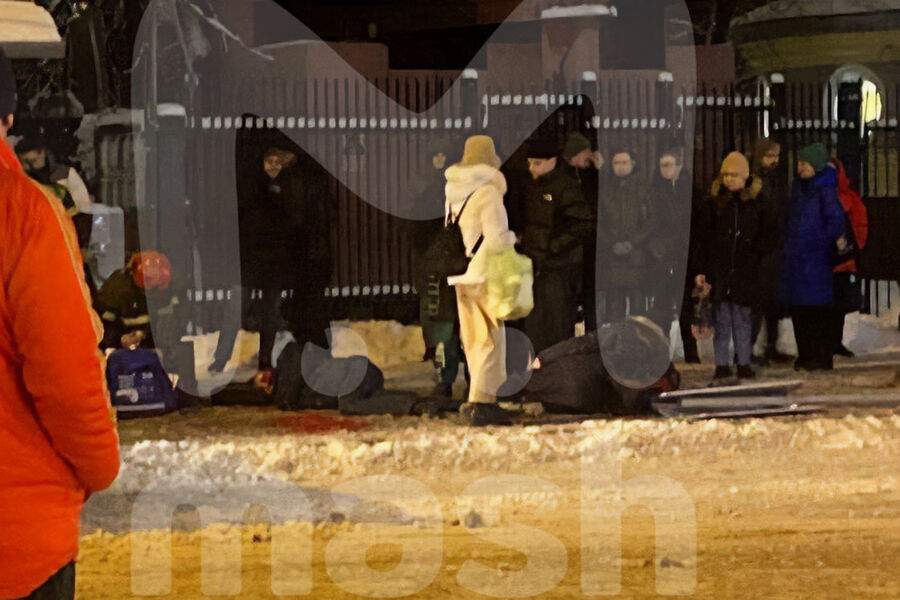 Водитель BMW сбил двух пешеходов на Павелецкой набережной в Москве —  Газета.Ru | Новости