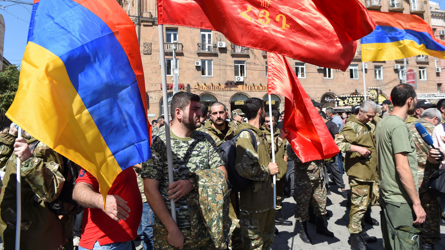 Карабах снова пылает