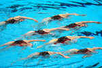 Спортсменки команды «Санкт-Петербург-1» во время соревнований на чемпионате России по синхронному плаванию в Екатеринбурге, 24 апреля 2024 года