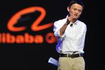 Джек Ма. Основатель Alibaba Group. Состояние – $22,7 млрд. В сентябре 2014 года Alibaba Group вышла на IPO в Нью-Йорке и смогла привлечь рекордные $25 млрд. В структуру компании помимо Alibaba.com входят Taobao.com, онлайн-платформа для международных продаж Aliexpress и Tmall.com. В июне 2015 года Alibaba объявила об открытии представительства в России