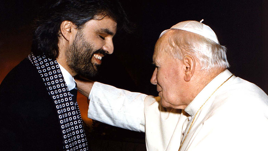 Андреа Бочелли и Папа Римский Иоанн Павел II, 1997 год
