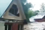 Обстановка в Рузе, где прорвало дамбу после ливня, 9 июля 2020 года (кадр из видео)