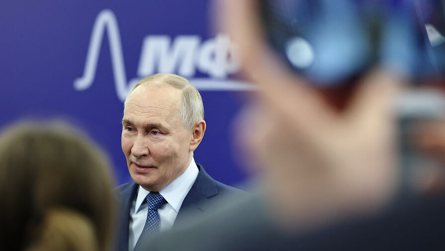 В Кремле анонсировали встречи Путина с Бегловым и Дрозденко