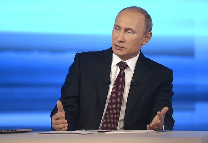 Владимир Путин отвечает на вопросы россиян в ежегодной специальной программе «Прямая линия с Владимиром Путиным»