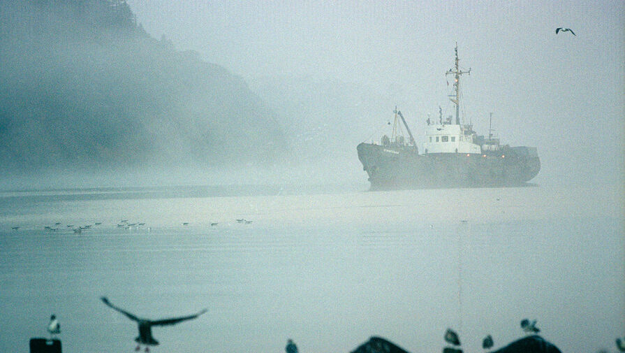 У берегов Южной Кореи перевернулось рыболовное судно