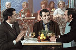 Поэт Роберт Рождественский, композитор Арно Бабаджанян и певец Муслим Магомаев во время телевизионной съемки, 1974 год