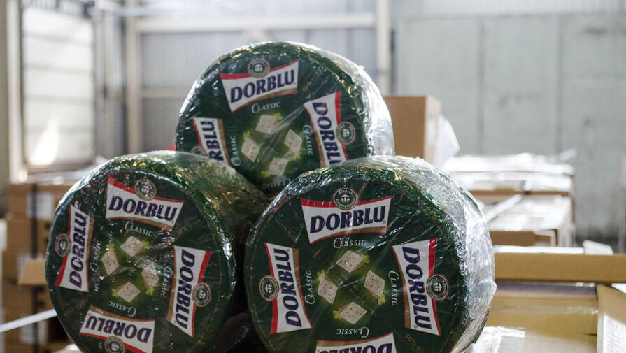 Фуру с 18 тоннами контрабандного литовского сыра задержали в Московской области