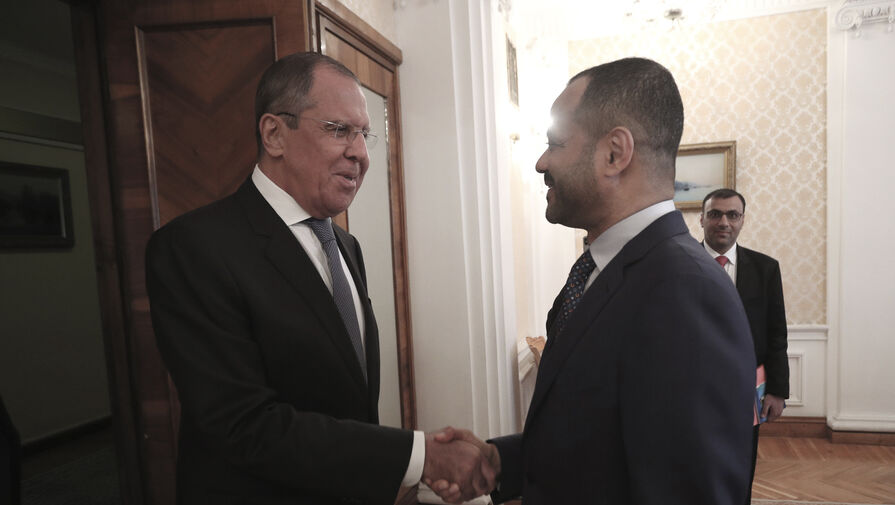 Лавров созвонился с главой МИД Омана по ситуации вокруг Ирана