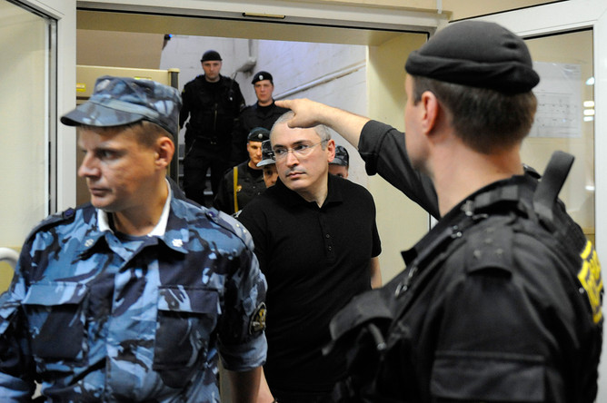 Совет по правам человека призывает президента отпустить Лебедева и Ходорковского