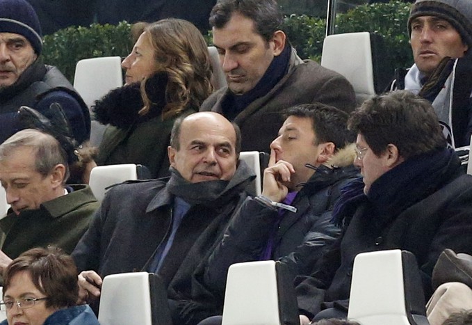 На&nbsp;матче присутствовал лидер Демократической партии Пьер Луиджи Берсани (слева)