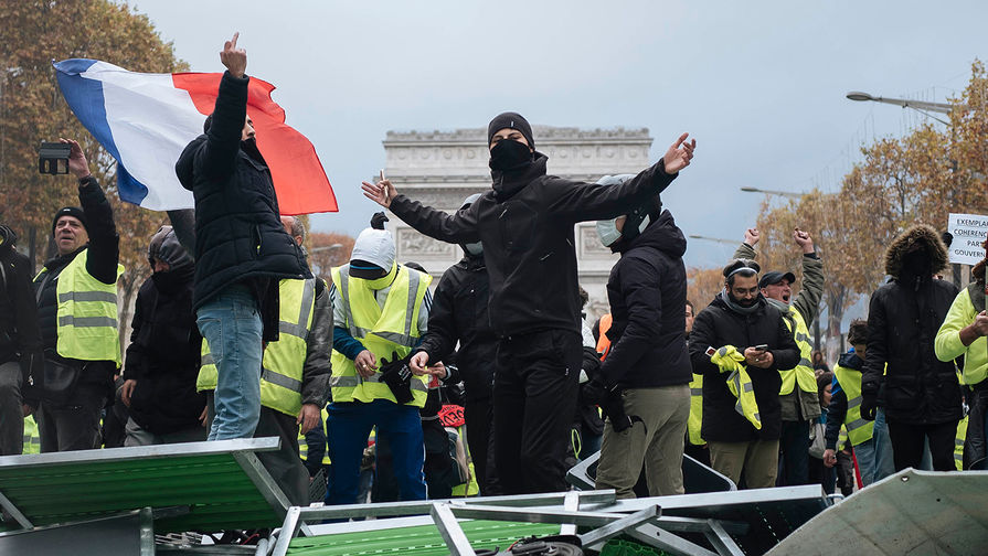 Протесты против повышения цен на топливо в Париже, 24 ноября 2018 года