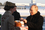 Президент РФ Владимир Путин в национальном аэропорту Минск, 19 декабря 2022 года