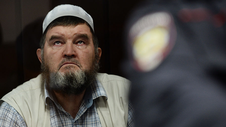 Настоятель московской мечети «Ярдям» шейх Махмуд Велитов в Бутырском суде Москвы