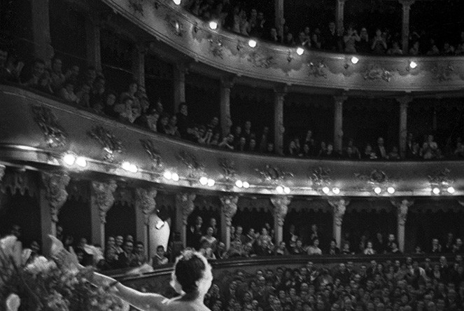 Балерина Майя Плисецкая на сцене Каирского театра, 1961 год