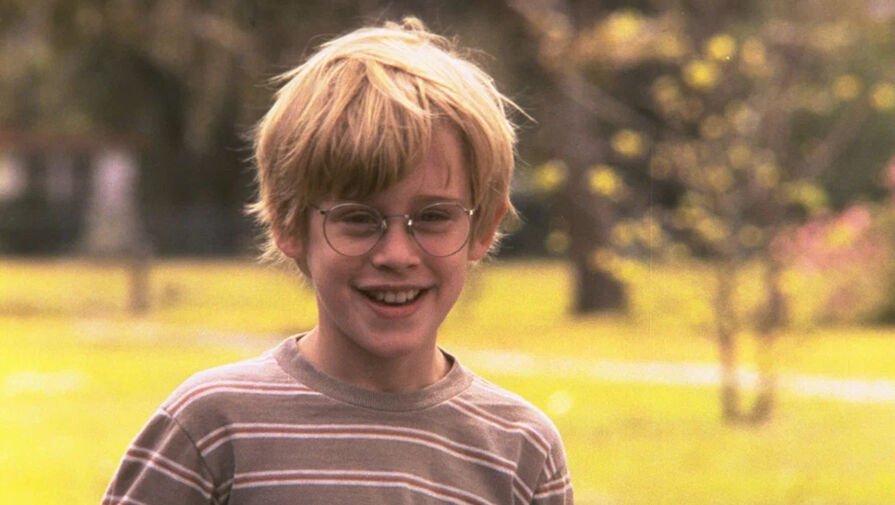На Маколея Калкина в детстве ради съемок выпустили рой пчел: Сегодня бы не прокатило