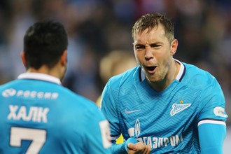 Артем Дзюба (справа) расцвел рядом с Халком