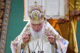 Патриарх Московский и всея Руси Кирилл во время рождественского богослужения в храме Христа Спасителя в Москве, 6 января 2018 года