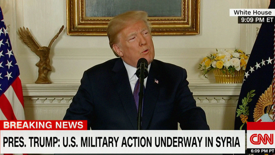 Президент США Дональд Трамп в Белом доме во время заявления о нанесении ударов по целям в Сирии, 14 апреля 2018 года