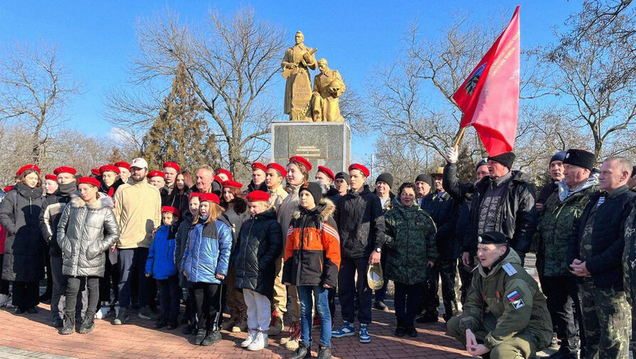 В Геническе Херсонской области впервые прошла церемония посвящения в юнармейцы