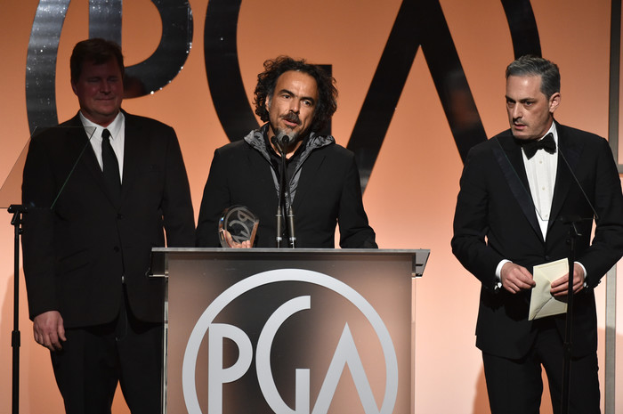 Лучшим фильмом 26-й премии Гильдии продюсеров США стал «Бёрдмэн» Алехандро Гонсалеса Иньярриту. Режиссер получает награду на&nbsp;сцене.