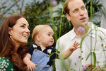 Кэтрин, герцогиня Кембриджская, принц Уилльям и принц Джордж, 2 июля 2014 года