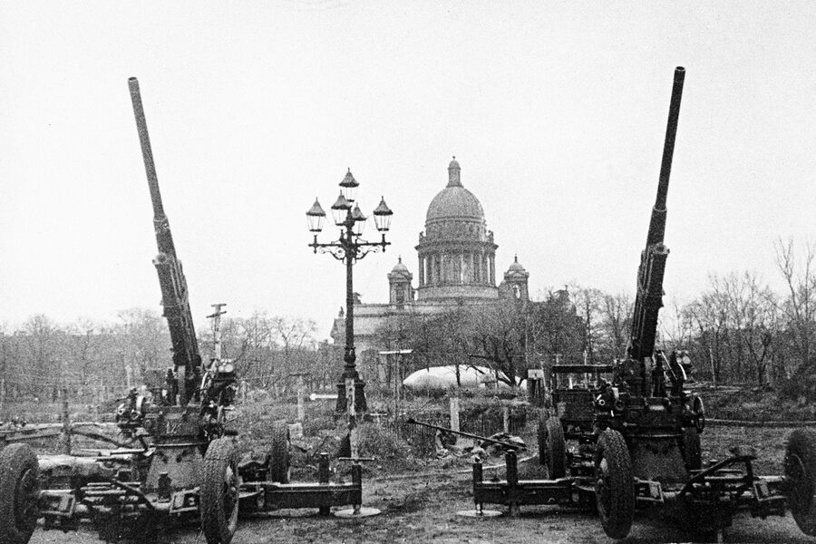 Блокадный Ленинград, 1943 год