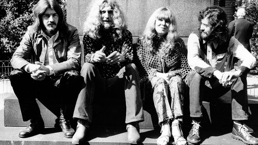 Группа Led Zeppelin в&nbsp;составе Джона Бонэма, Роберта Планта и Джимми Пейджа фотографируются с&nbsp;певицей Сэнди Денни в&nbsp;Лондоне, 1970 год