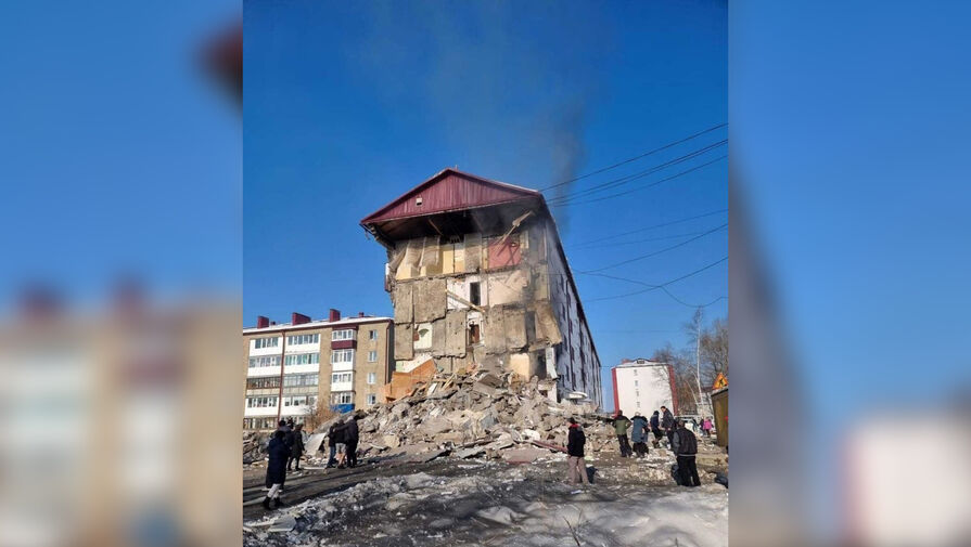 Появилось видео взрыва газа в пятиэтажке на Сахалине