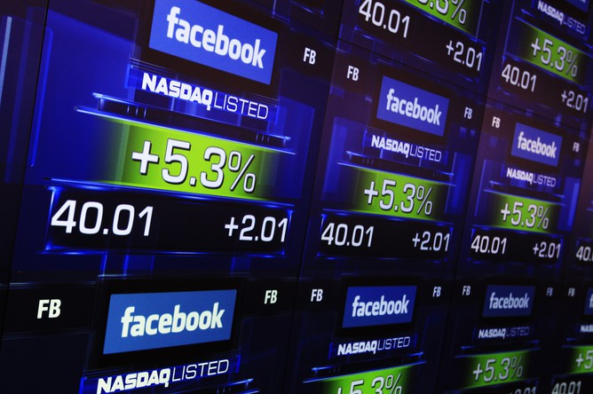 Аналитики ожидали резкого роста котировок Facebook в первый день торгов