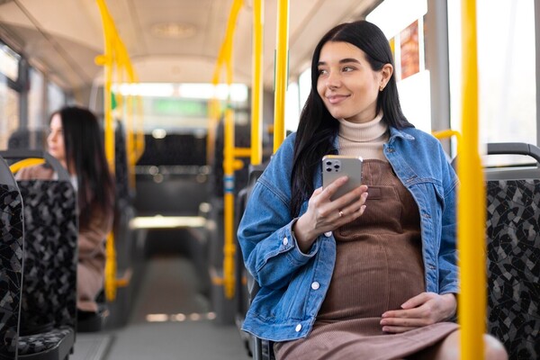 Лапает в транспорте метро автобусе порно видео. Найдено порно роликов. порно видео HD